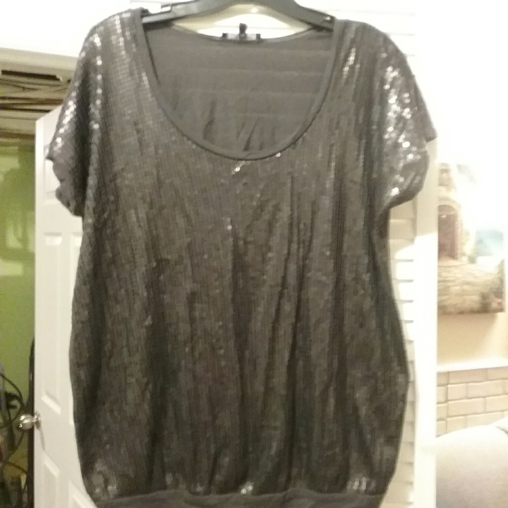 Charcoal gray sequined top